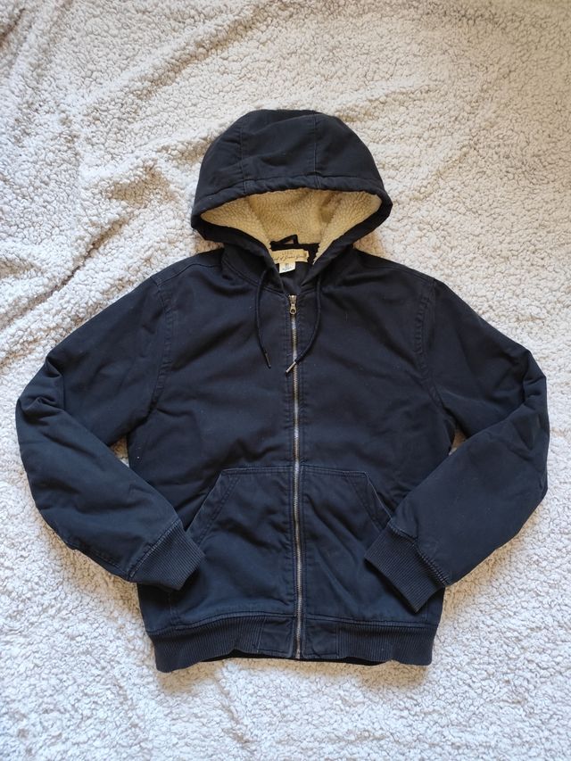 Chaqueta Negra con Forro Polar