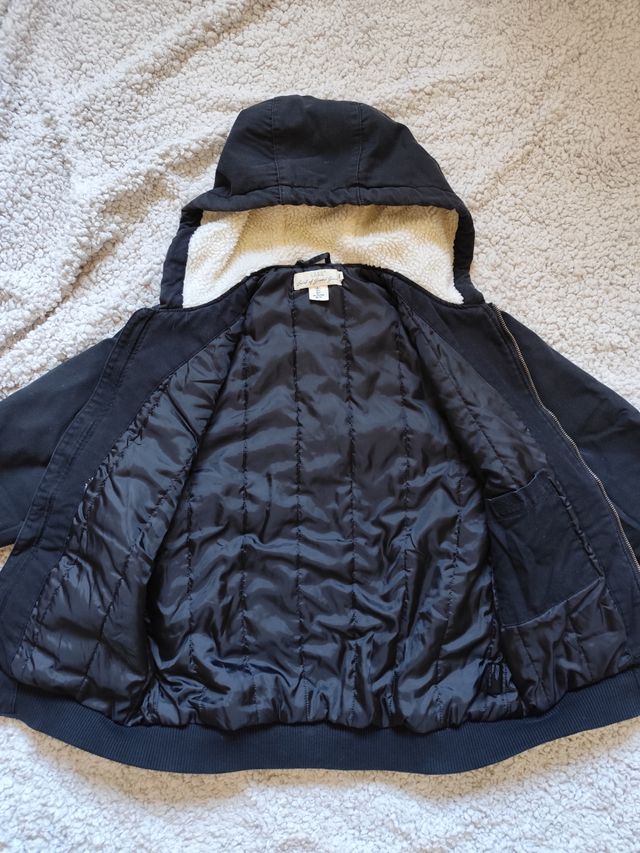 Chaqueta Negra con Forro Polar