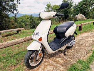 Yamaha Neos 50cc Blanco