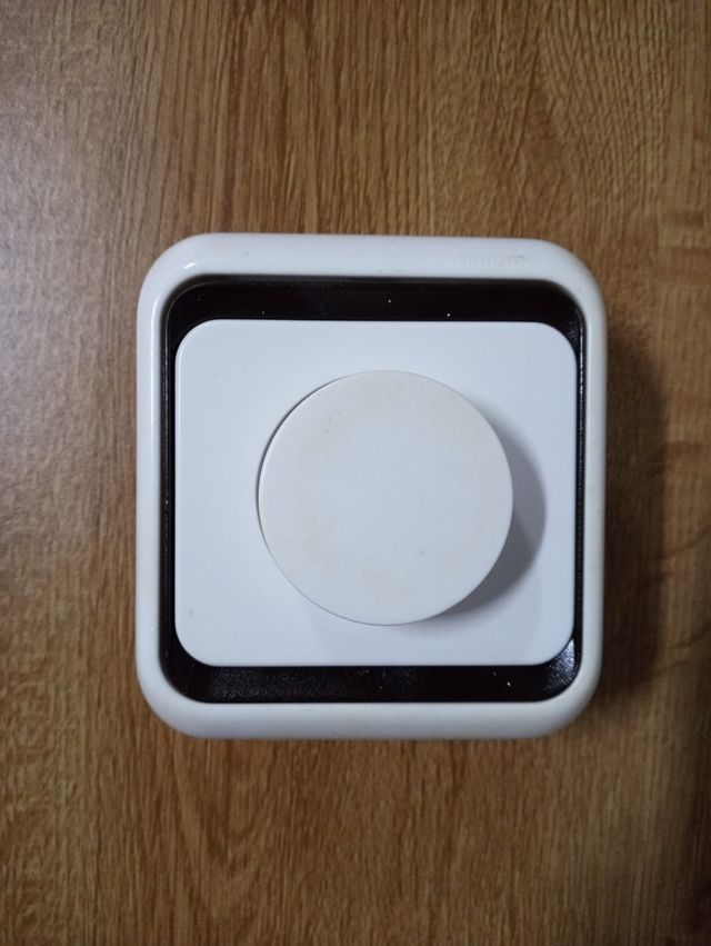 Regulador de luz SIMON