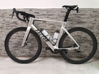 Bicicleta Factor ONE