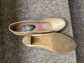 Zapatos planos beige mujer