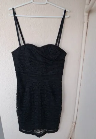 Vestido negro sandro encaje