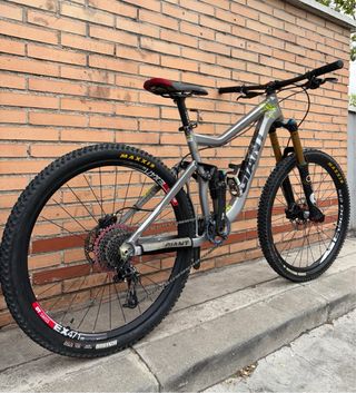 Bicicleta Enduro Giant Reign 27.5 – Fox 36, SRAM