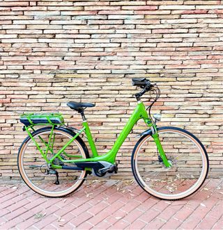 CUBE TOWN RIDE HYBRID Easy Entry Green