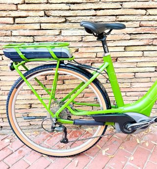 CUBE TOWN RIDE HYBRID Easy Entry Green