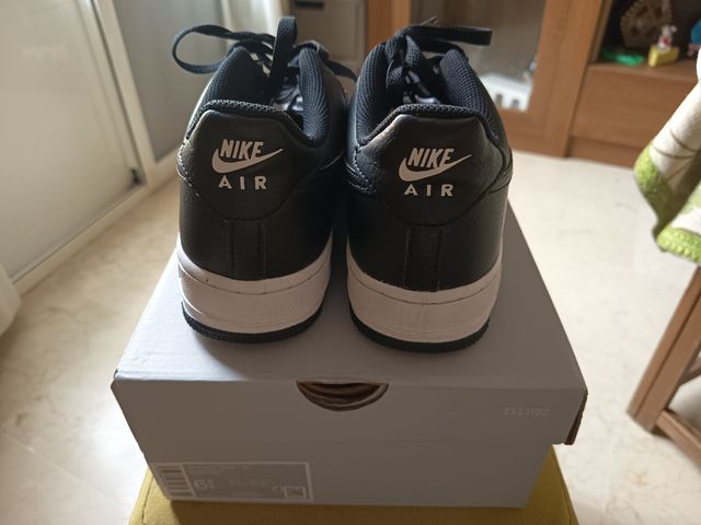 Nike Air Force 1 GS Negras y Blancas