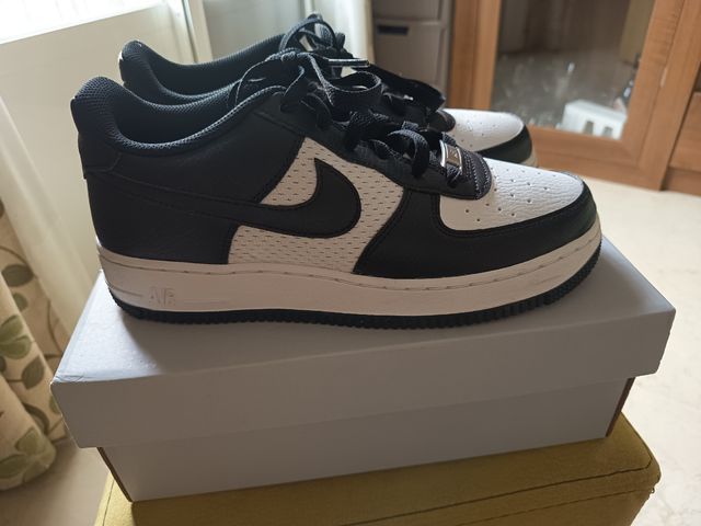 Nike Air Force 1 GS Negras y Blancas