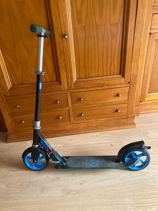 Patinete Decatlón azul