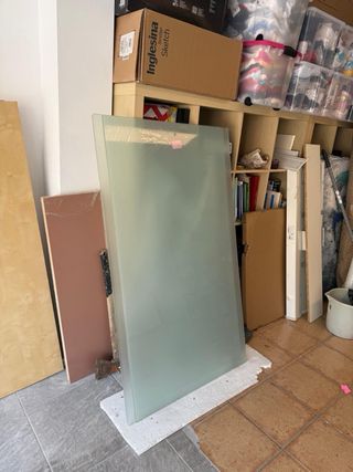 2 Mesas de escritorio color haya con cristal 