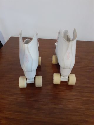Patines blancos para niña