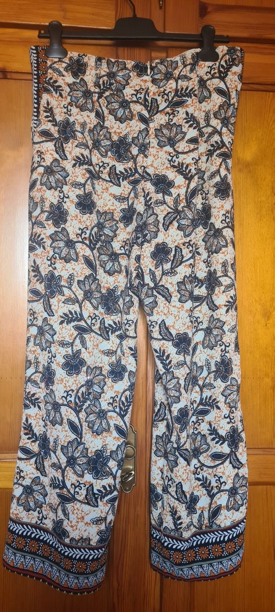 Pantalón ancho estampado verano