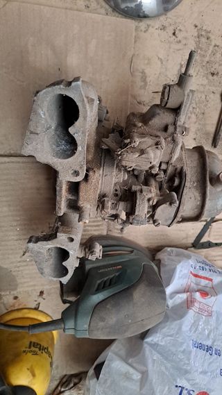 Colector y Carburador R8 R12