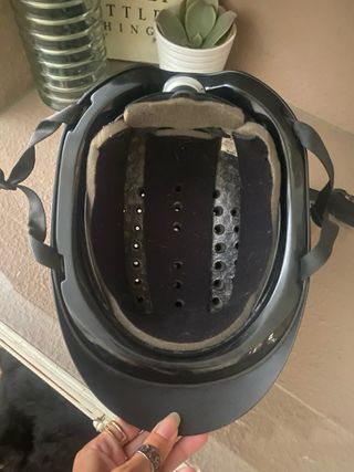 Casco de hípica negro