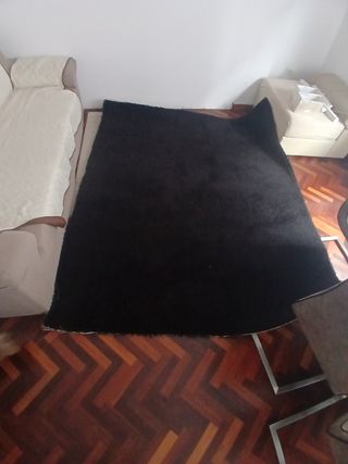 Alfombra negra suave. 240x200