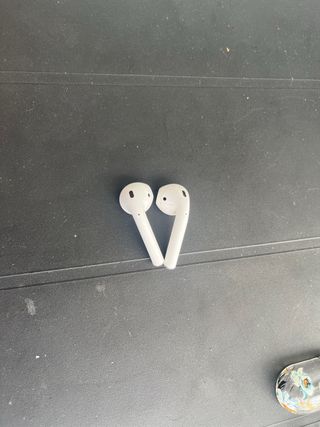 AirPods 2ª Gen con funda