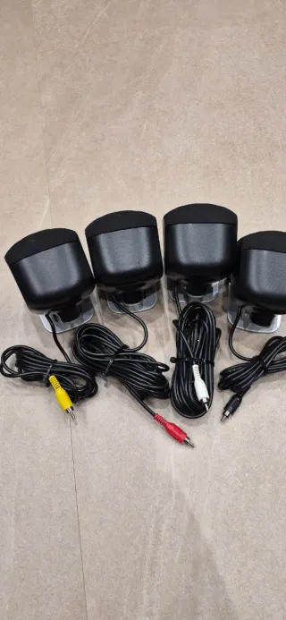 Altavoces Logitech Z 640 Negros CABLEADO EN RCA