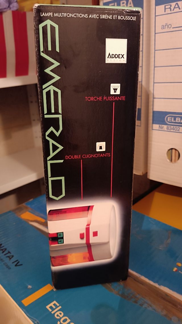 Linterna multifuncional Emerald