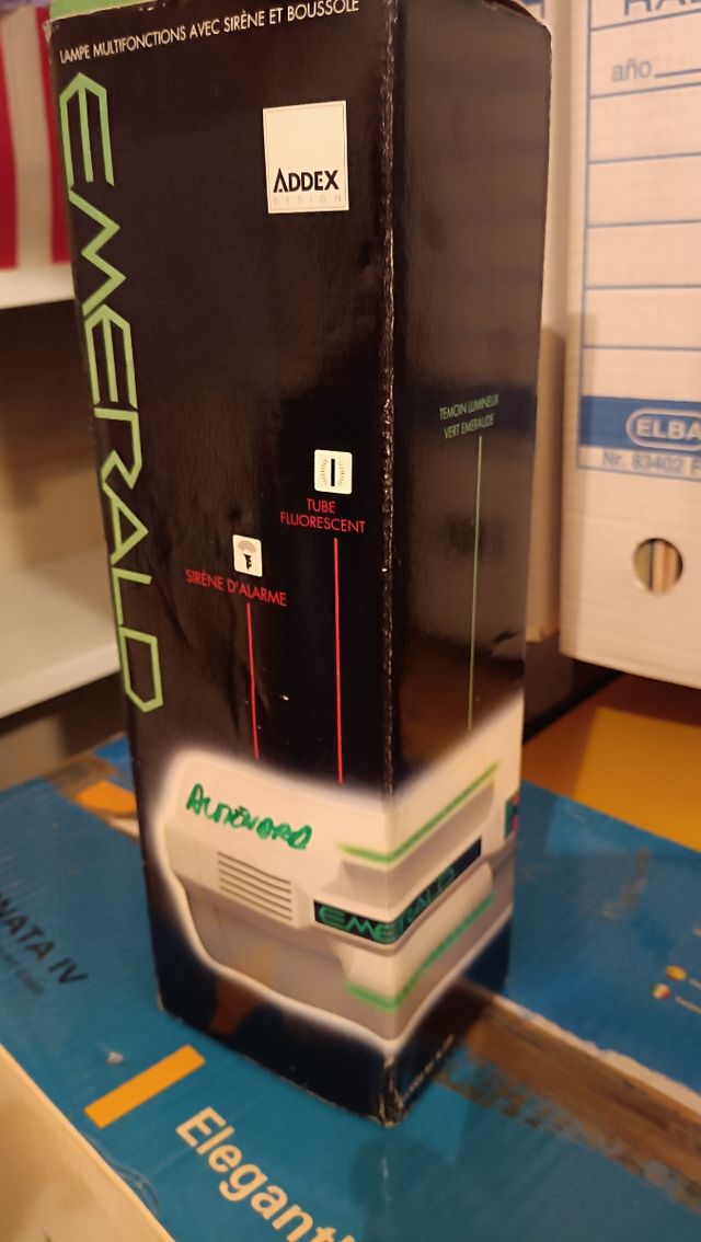 Linterna multifuncional Emerald