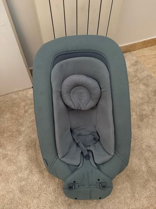 Hamaca Cybex regulable en diferentes alturas