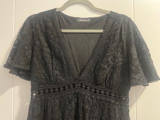 Vestido largo negro de encaje
