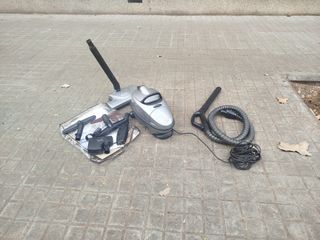 Aspirador Threestar con accesorios