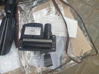 Aspirador Threestar con accesorios