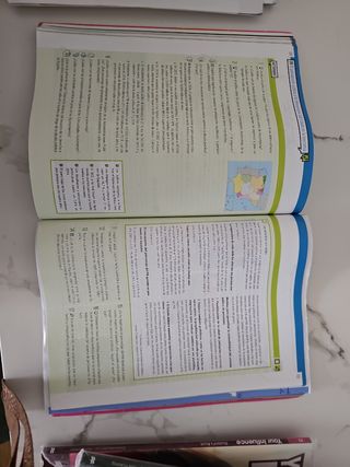 Libro de economía de 4° ESO Edelvives
