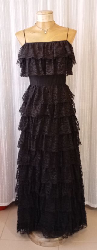 Vestido Negro Largo Encaje Volantes, años 60.