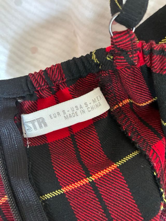 Vestido cuadros rojo y negro