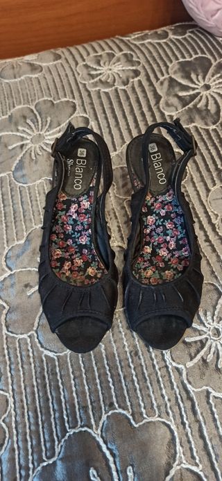 Zapatos de tacón negros marca Blanco talla 36