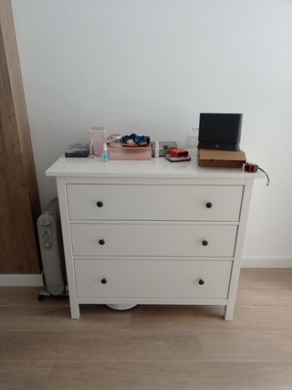 Cómoda blanca Ikea