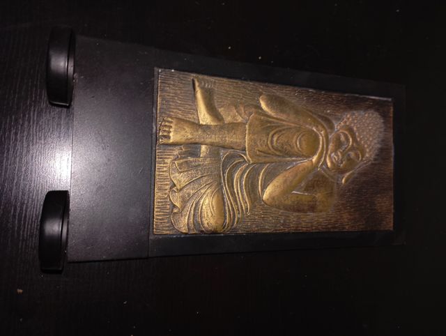 Portavelas Budista Dorado y Negro