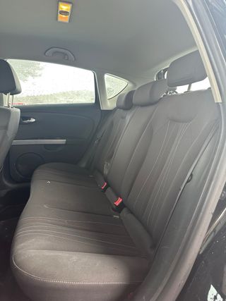 SEAT Leon 1.6 Tdi con Garantia