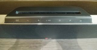 Barra de Sonido LG Negra + Subwoofer