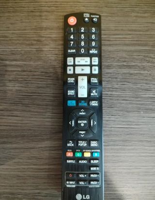 Barra de Sonido LG Negra + Subwoofer