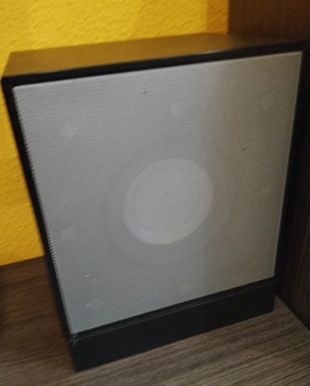 Barra de Sonido LG Negra + Subwoofer