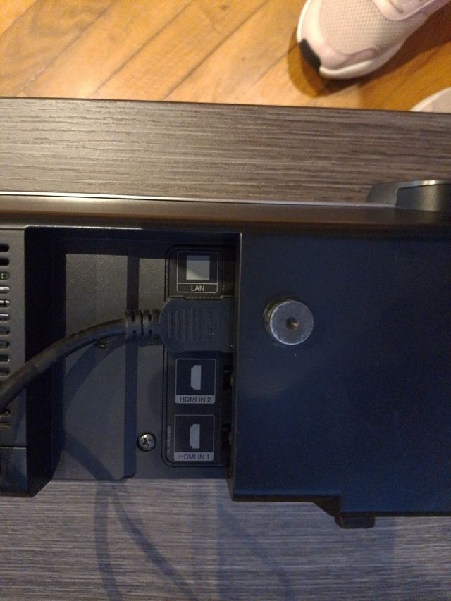 Barra de Sonido LG Negra + Subwoofer