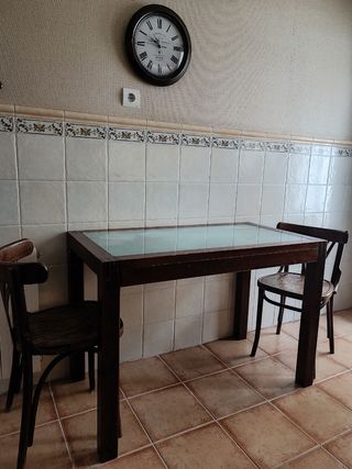 Mesa de cocina madera y cristal