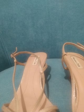 Sandalias doradas Massimo Dutti
