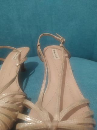 Sandalias doradas Massimo Dutti