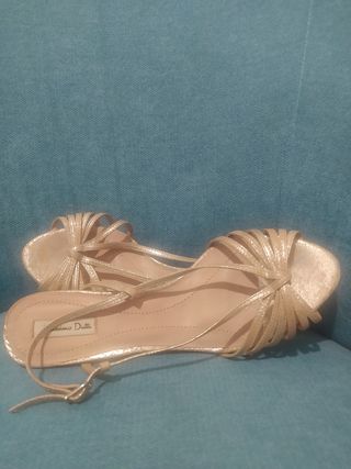 Sandalias doradas Massimo Dutti