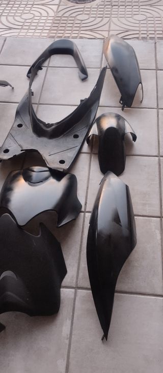 Lote Plásticos y Ruedas Jogg