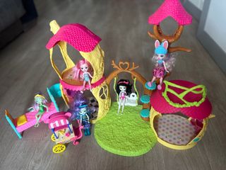 Casa Enchantimals con muñecas y accesorios