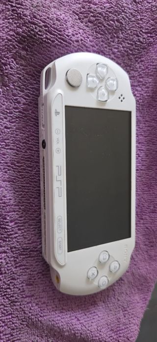 Sony PSP blanca 
