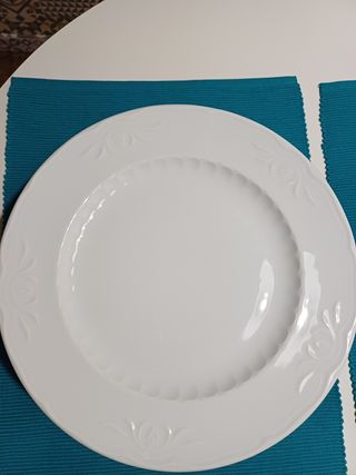 

12 Platos Llanos Santa Clara Porcelana Blanca