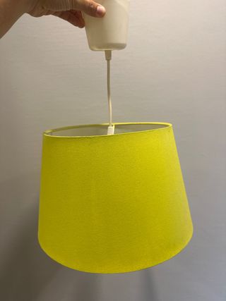 Lámpara colgante  amarilla