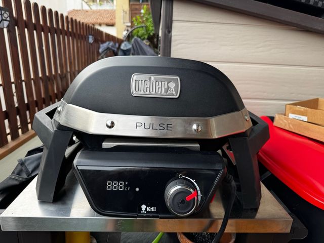 Barbacoa Eléctrica Weber Pulse 1000 Negra