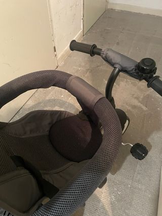 Triciclo infantil gris usado solo 1 vez
nuevo 