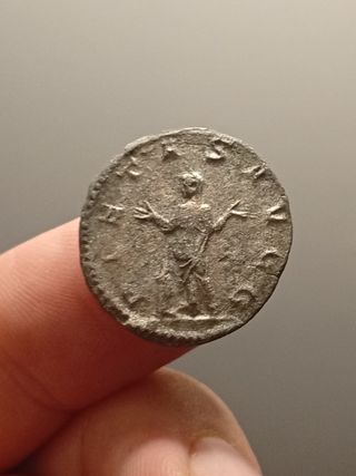 Moneda romana - Antoniniano - Volusiano PIETAS